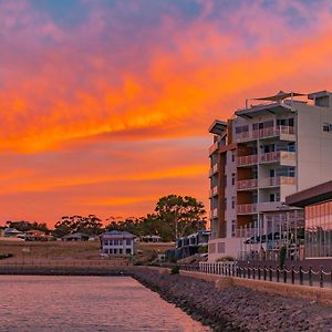 Wallaroo Marina Apartments